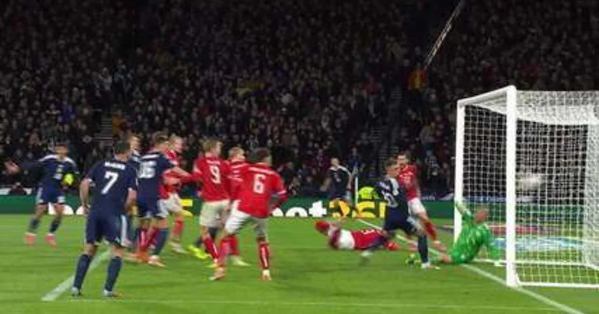 Golaço de McTominay contra a Dinamarca estampa nota de 20 libras na Escócia